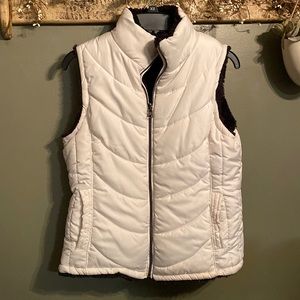 Faux Fur Puffer Vest- Reversible -Size M 1066